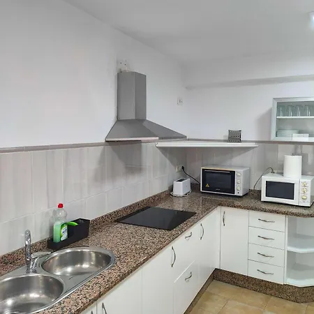 Charming Townhouse Near Maestranza