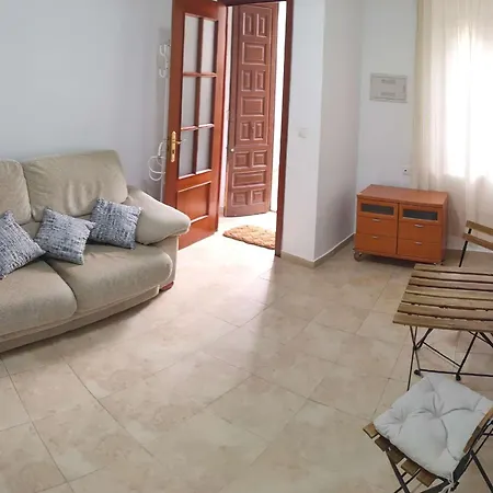 Charming Townhouse Near Maestranza