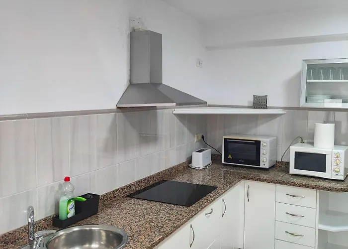 Charming Townhouse Near Maestranza